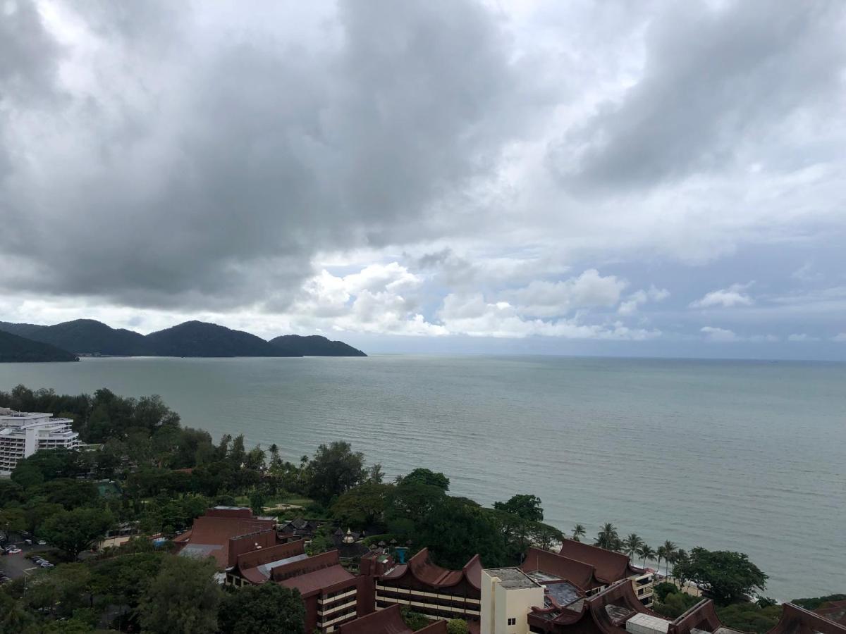 Beach Resort 7 Home Stay Sri Sayang Apartment Batu Ferringhi 3Bedroom Kültér fotó