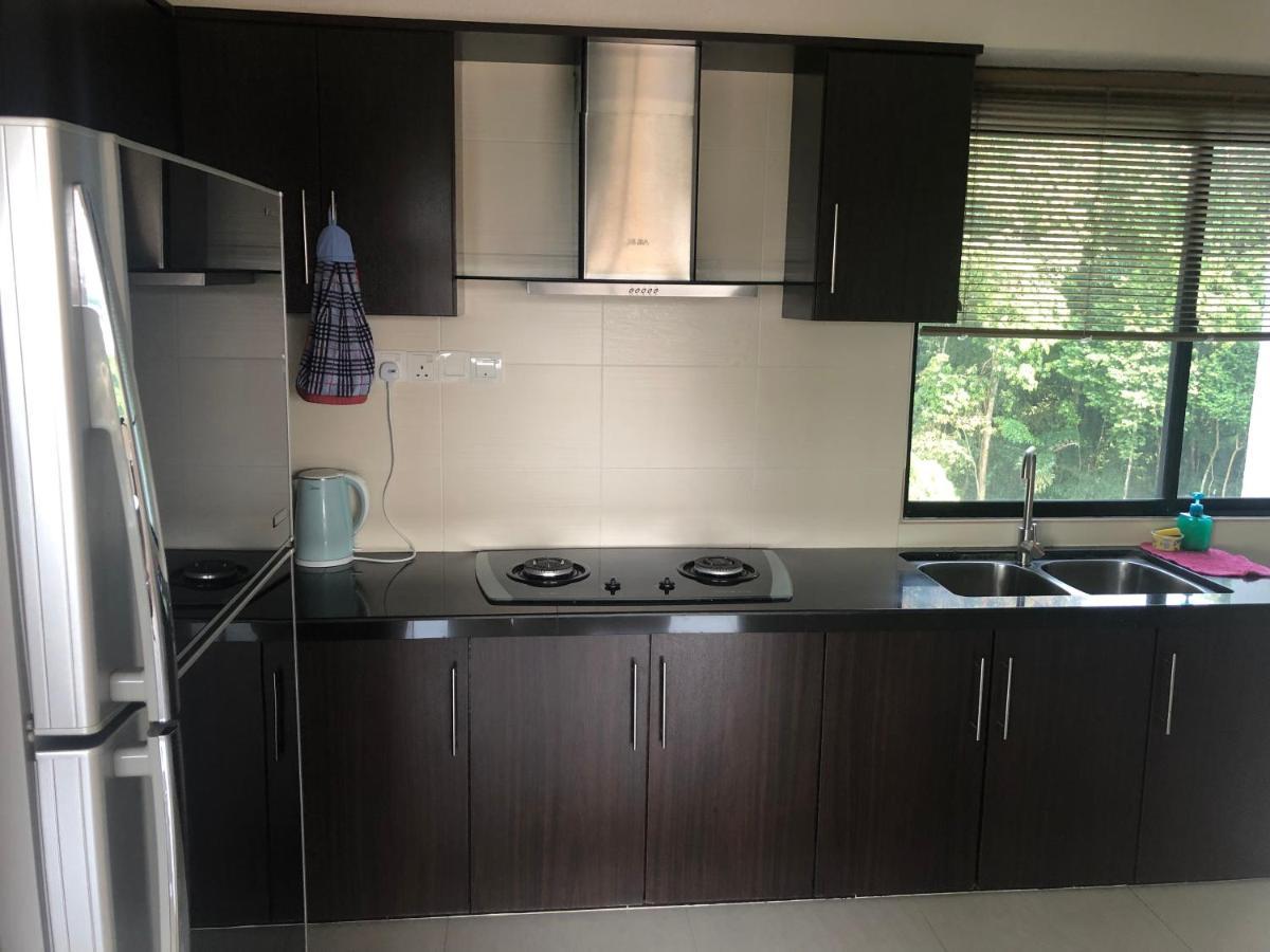 Beach Resort 7 Home Stay Sri Sayang Apartment Batu Ferringhi 3Bedroom Kültér fotó