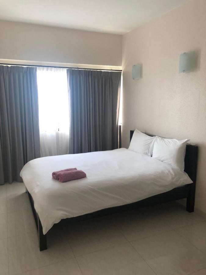 Beach Resort 7 Home Stay Sri Sayang Apartment Batu Ferringhi 3Bedroom Kültér fotó