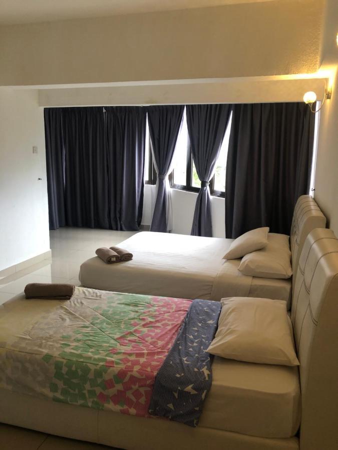 Beach Resort 7 Home Stay Sri Sayang Apartment Batu Ferringhi 3Bedroom Kültér fotó
